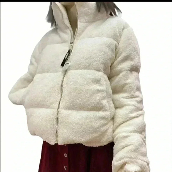 NEW IVORY TEDDY BEAR PUFFER COAT. JUICY CO… - Picture 4 of 16
